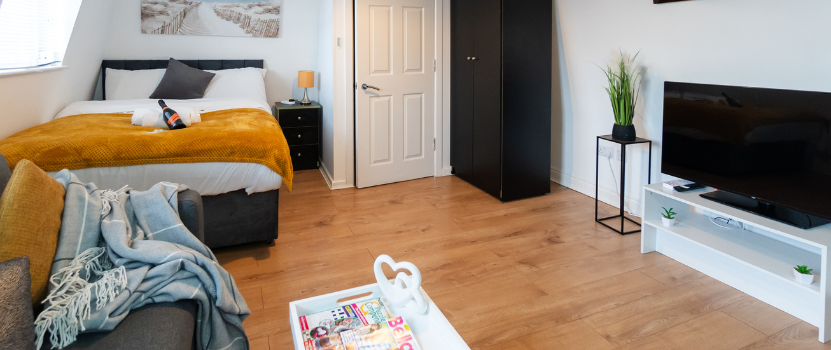 Why Serviced Apartments Are the Smart Choice for Business Travel in Leicester